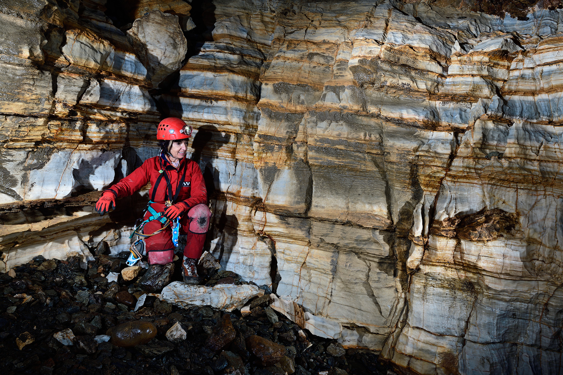 Photo Eldon French Cave (Vermont, USA) - Passage bas avec marbres polis ...