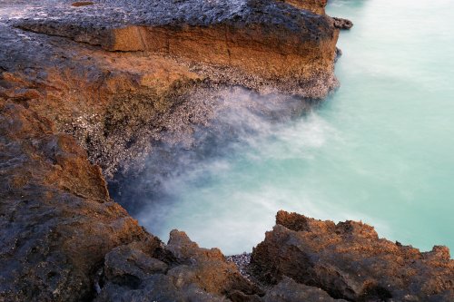 Sultanate of Oman - Shell limestone rocks on the Arabian Sea (south of Fins)(VO-07-0079)