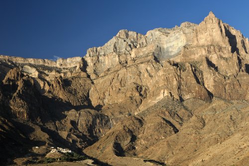 Sultanate of Oman - Jebel Shams with the small village of Al Hay at its feet (VO-07-0386)