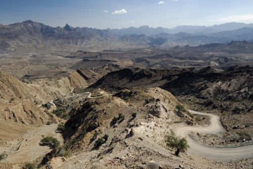 Sultanate of Oman - Runway connecting Wadi Sathan to Yasab (VO-07-0414)